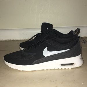 Nike Black Sneaker